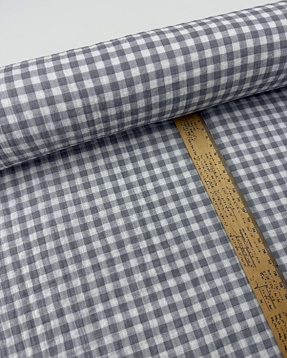 M 6013 C50 Муслін 2-х шаровий принт геометричний клітинка на біло-сірому 100% бавовна 160 см 125-135