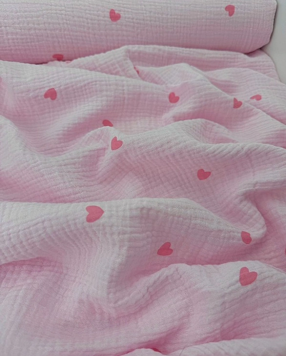 M 303 C16 Муслін жатка 2-х шаровий принт LOVE сердечки середні рожеві на рожевому 100% бавовна 135-1