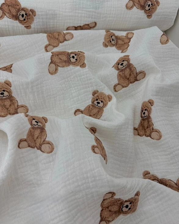 M 2004 C2 Муслін жатка 2-х шаровий принт звірята ведмедики на молочному 100% бавовна 135-140 см 125-