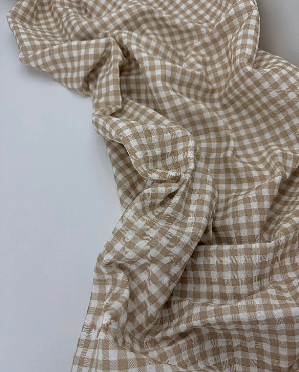 MINT-2 Муслін жатка 2-х шаровий принт геометричний клітинка бежева на молочному 100% бавовна 135-140