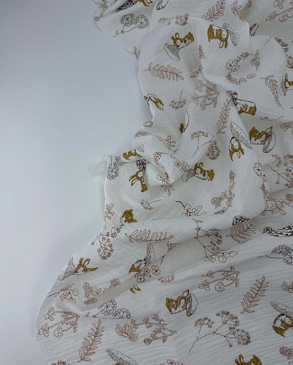 MINT-14 Муслін жатка 2-х шаровий принт звірята зайчата, грибочки, гілочки на молочному 100% бавовна