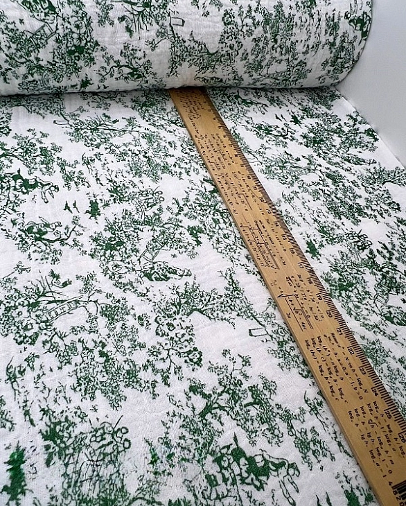 M 105 C2 Муслін жатка 2-х шаровий принт Діор зелений на молочному 100% бавовна 135-140 см 125-135 гр