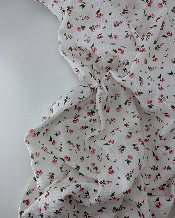 MR C02401 | RAINBOW-C02401 Муслін жатка 2-х шаровий принт фрукти,ягоди, овочі вишеньки з листочками