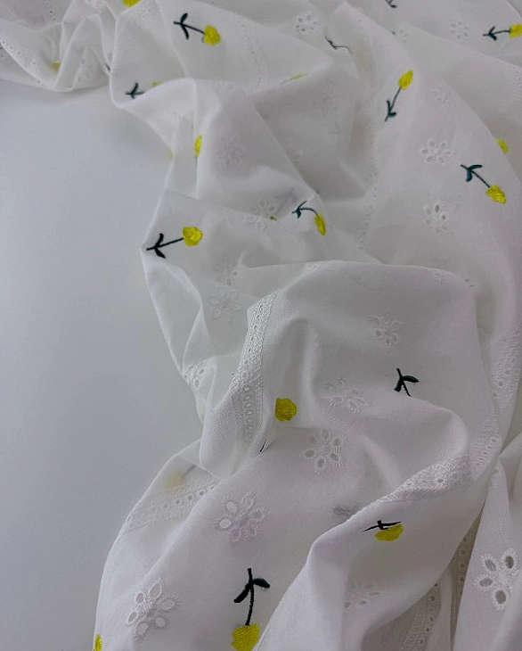 CANDY-C025 Батист вишивка принт квіти жовті на білому 100% бавовна 135см 90-100 грам/м.кв.