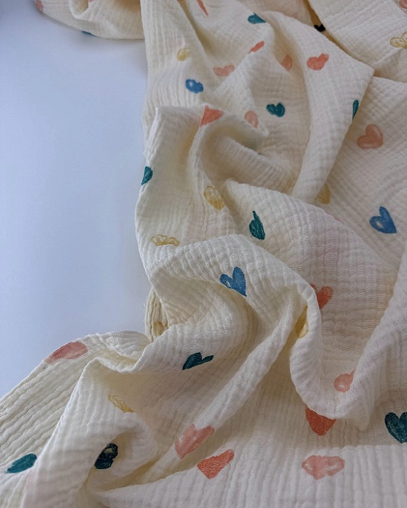 M 06601 C03 | RAINBOW-C06 Муслін жатка 2-х шаровий принт LOVE сердечки великі акварельні різнокольор