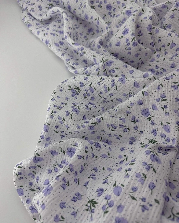 M 07301 C02 | RAINBOW-C07 Муслін жатка 2-х шаровий принт квіти фіолетові з крапорчками на молочному