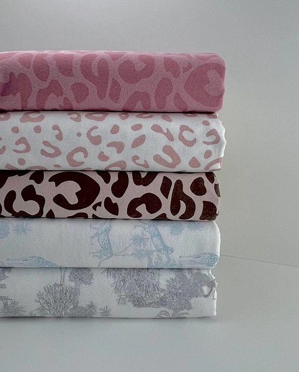 LUNA-1 L001 фланель принт Діор сафарі блакитний на молочному 100% бавовна 145-150 см 150-160 грам/м.