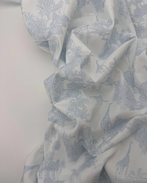 LUNA-1 L001 фланель принт Діор сафарі блакитний на молочному 100% бавовна 145-150 см 150-160 грам/м.