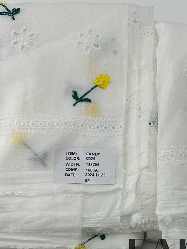 CANDY-C025 Батист вишивка принт квіти жовті на білому 100% бавовна 135см 90-100 грам/м.кв.