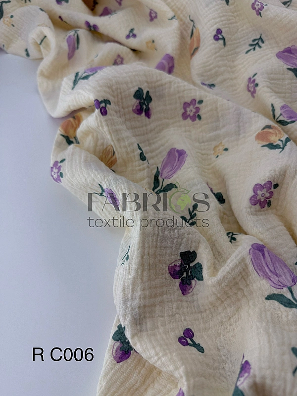 M 006 C03 | RAINBOW -C006 Муслін жатка 2-х шаровий принт квіти тюльпани фіолетові, ягоди, листочки н