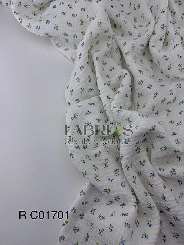 M 01701 C02 | RAINBOW-C01 Муслін жатка 2-х шаровий принт квіти блакитні дрібні на молочному 100% бав