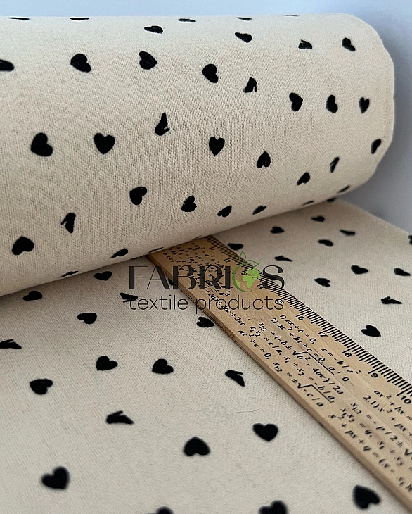 LISA-19 707 Тепла бавовна принт LOVE сердечки з туфелькою дрібні чорні на айворі 100% бавовна 150 см