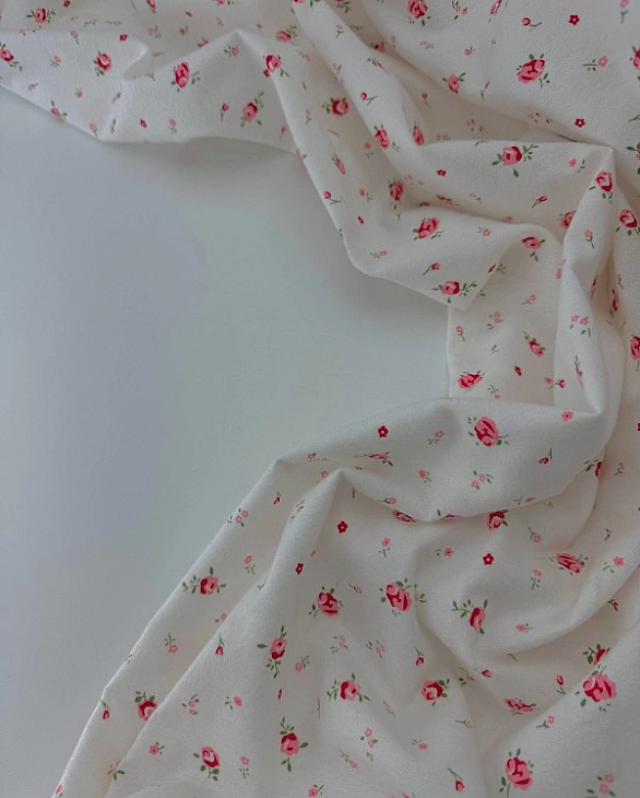 F 3 C2 фланель принт квіти троянди червоні на білому 100% бавовна 150 см 150-160 грам/м.кв.