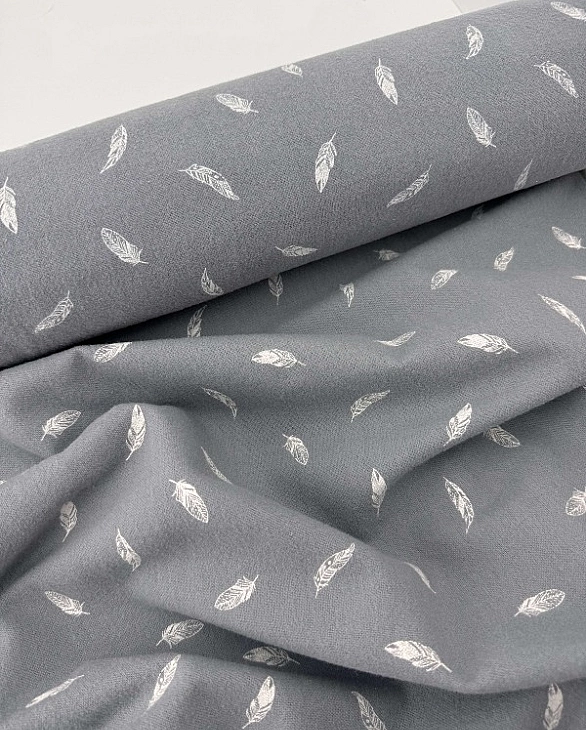 F 16 C13 фланель принт пір'ячко біле на сірому 100% бавовна 150 см 150-160 грам/м.кв.