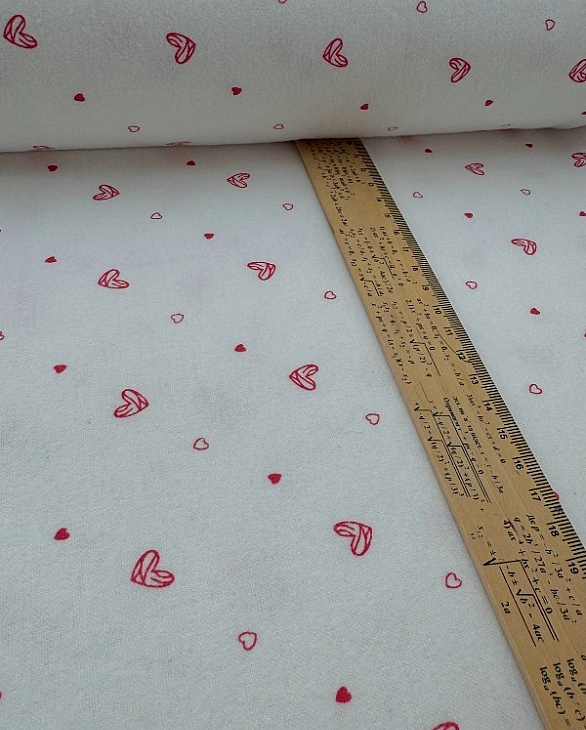 F 14 C2 фланель принт LOVE сердечки червоні намальовані на білому 100% бавовна 150 см 150-160 грам/м