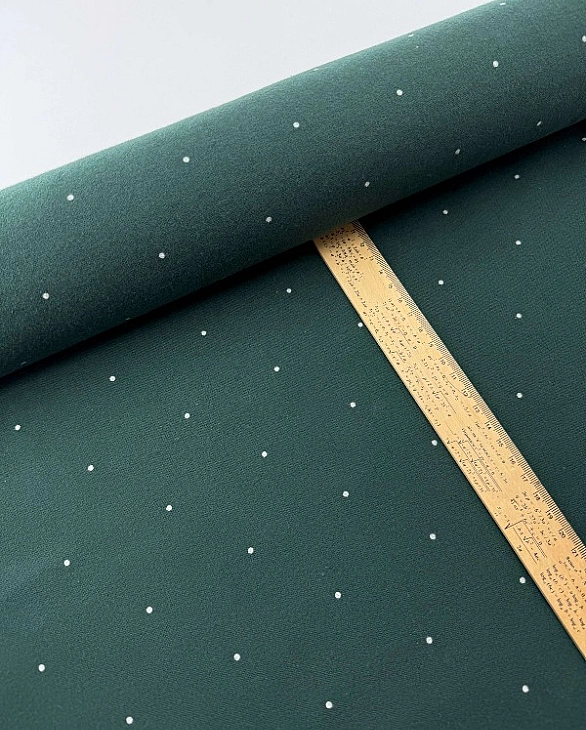 F 103 C32 фланель принт геометричний крапочки білі на зеленому 100% бавовна 150 см 150-160 грам/м.кв