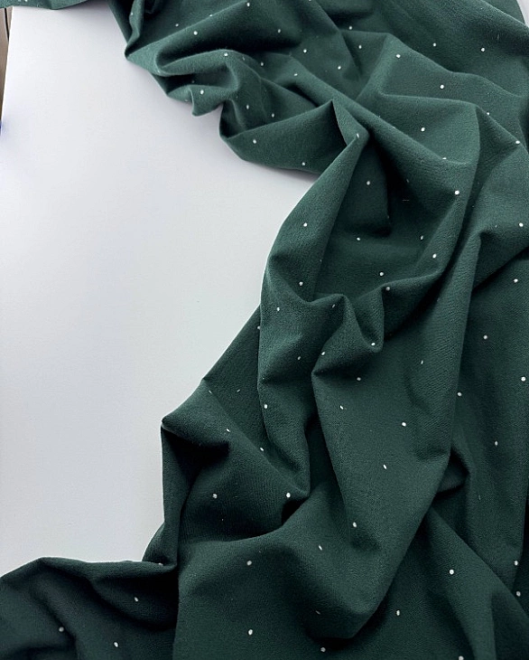 F 103 C32 фланель принт геометричний крапочки білі на зеленому 100% бавовна 150 см 150-160 грам/м.кв