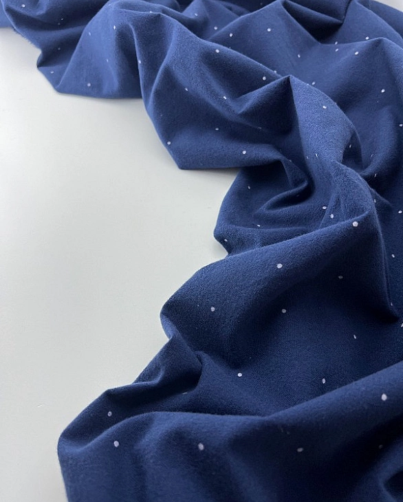 F 103 C37 фланель принт геометричний крапочки білі на синьому 100% бавовна 150 см 150-160 грам/м.кв.