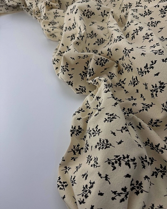 LISA 24004 C 002 Тепла бавовна принт рослинний гілочки чорні на айворі 100% бавовна 150 см 150 грам/