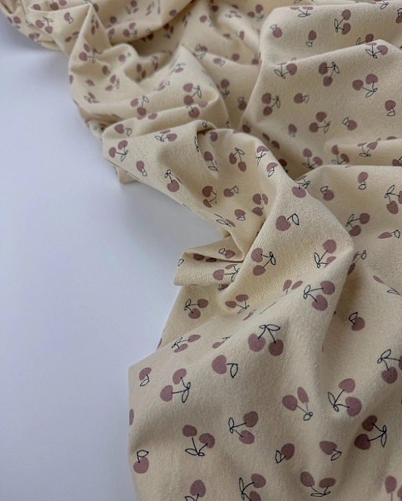 LISA 24007 C 001 Тепла бавовна принт фрукти,ягоди, овочі вишеньки на айворі 100% бавовна 150 см 150