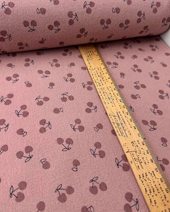 LISA 24007 C 002 Тепла бавовна принт фрукти,ягоди, овочі вишеньки на рожево-пудровому 100% бавовна 1