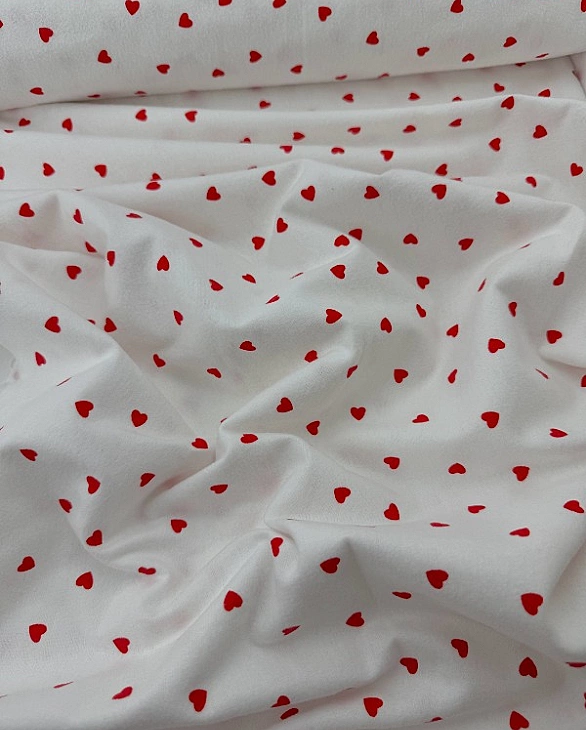 F 109 C02 фланель принт LOVE сердечки червоні дрібні на молочному 100% бавовна 150 см 150-160 грам/м
