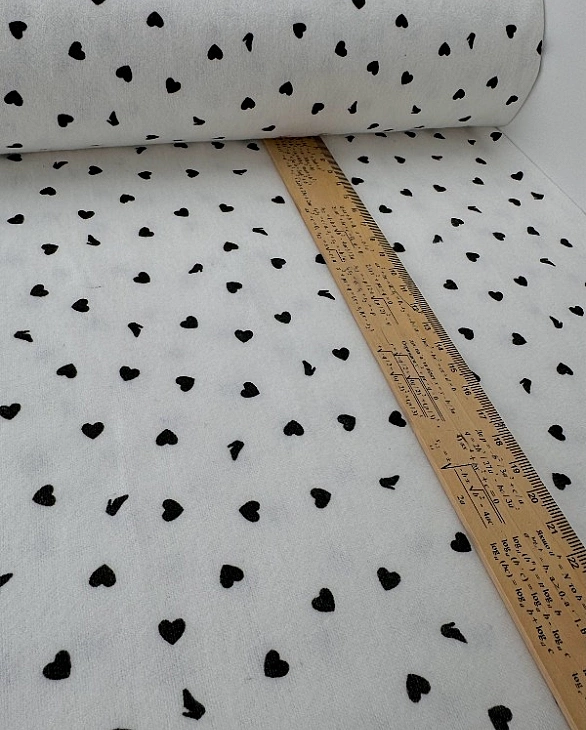 LISA-19 708 Тепла бавовна принт LOVE сердечки з туфелькою дрібні чорні на білому 100% бавовна 150 см