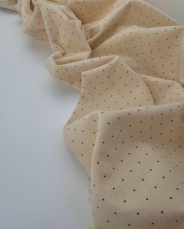 LISA-22 702 Тепла бавовна принт геометричний крапочки дрібні чорні на айворі 100% бавовна 150 см 150