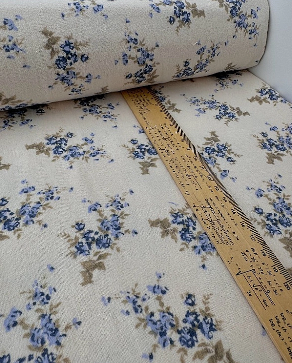 LISA-24 702 Тепла бавовна принт квіти блакитні букети на молочному 100% бавовна 150 см 150 грам/м.кв