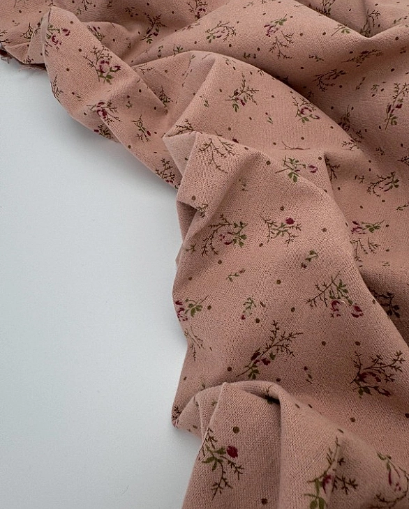 LISA-28 701 Тепла бавовна принт квіти гілочки троянди з крапочками на пудровому 100% бавовна 150 см