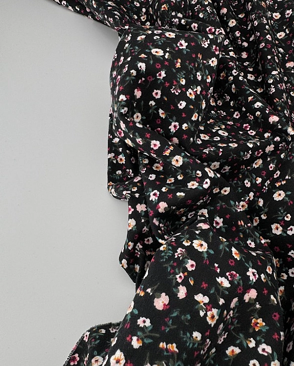 LISA-2 701 Тепла бавовна принт квіти кольорові на чорному 100% бавовна 150 см 150 грам/м.кв.