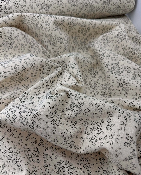 LISA-7 701 Тепла бавовна принт квіти ромашкове поле на айворі 100% бавовна 150 см 150 грам/м.кв.