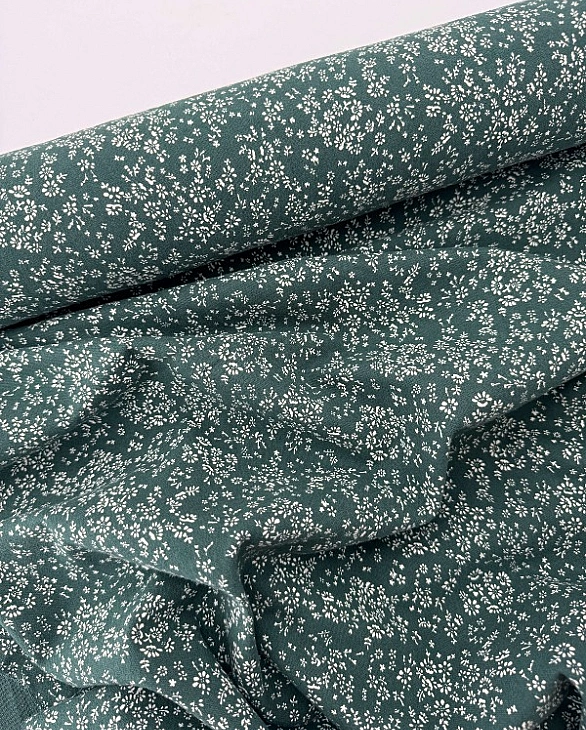 LISA-7 702 Тепла бавовна принт квіти ромашкове поле на зеленому 100% бавовна 150 см 150 грам/м.кв.