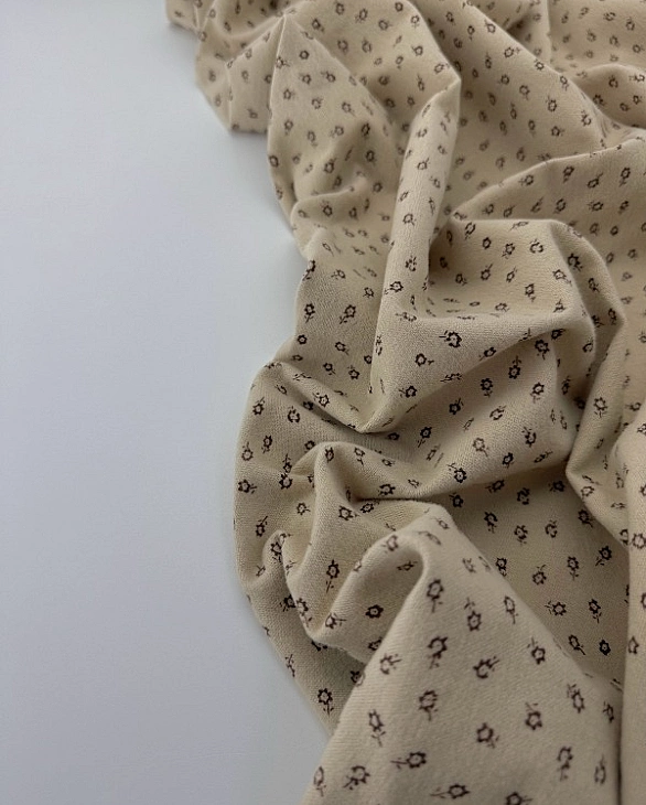 LISA-15 702 Тепла бавовна принт квіти дрібні коричневі на айворі 100% бавовна 150 см 150 грам/м.кв.