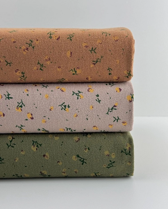 LISA-18 702 Тепла бавовна принт квіти жовто-зелені на бежевому 100% бавовна 150 см 150 грам/м.кв.