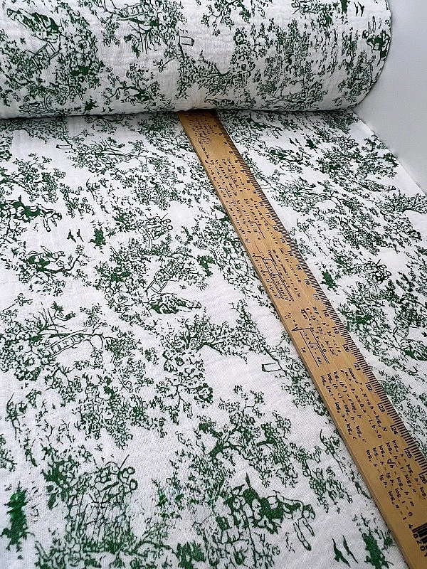 M 105 C2 Муслін жатка 2-х шаровий принт Діор зелений на молочному 100% бавовна 135-140 см 125-135 гр