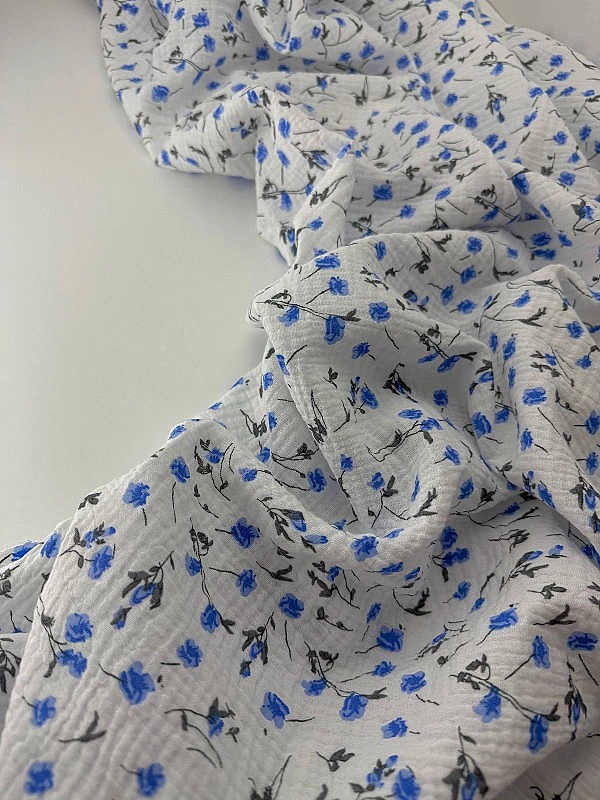 M 04001 C02 | RAINBOW-C04 Муслін жатка 2-х шаровий принт квіти волошки сині на молочному 100% бавовн