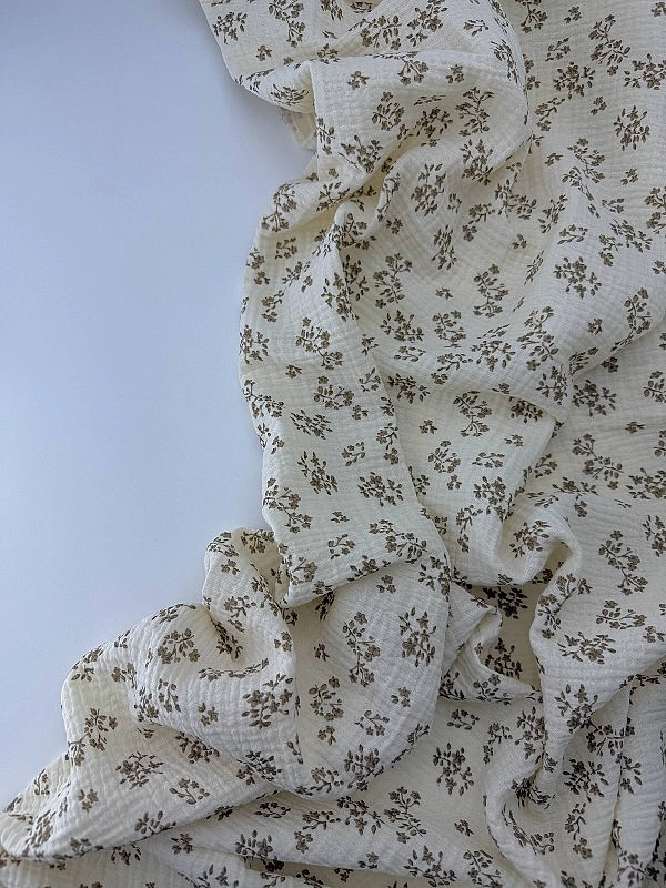 M 04501 C03 | RAINBOW-C04 Муслін жатка 2-х шаровий принт квіти листочки бежеві на айворі 100% бавовн