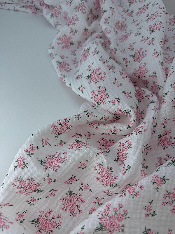 MR C01601 | RAINBOW-C01601 Муслін жатка 2-х шаровий принт квіти ромашки рожеві в букетах на білому 1