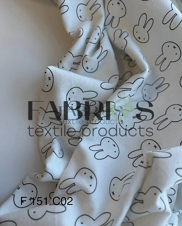F 151 C 02 фланель  принт звірята зайчата намальовані на молочному 100% бавовна  150 см 150 грам/м.к