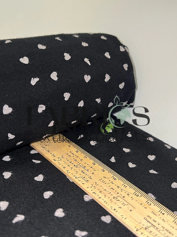 LISA-19 701 Тепла бавовна принт LOVE сердечки з туфелькою дрібні білі на чорному 100% бавовна 150 см